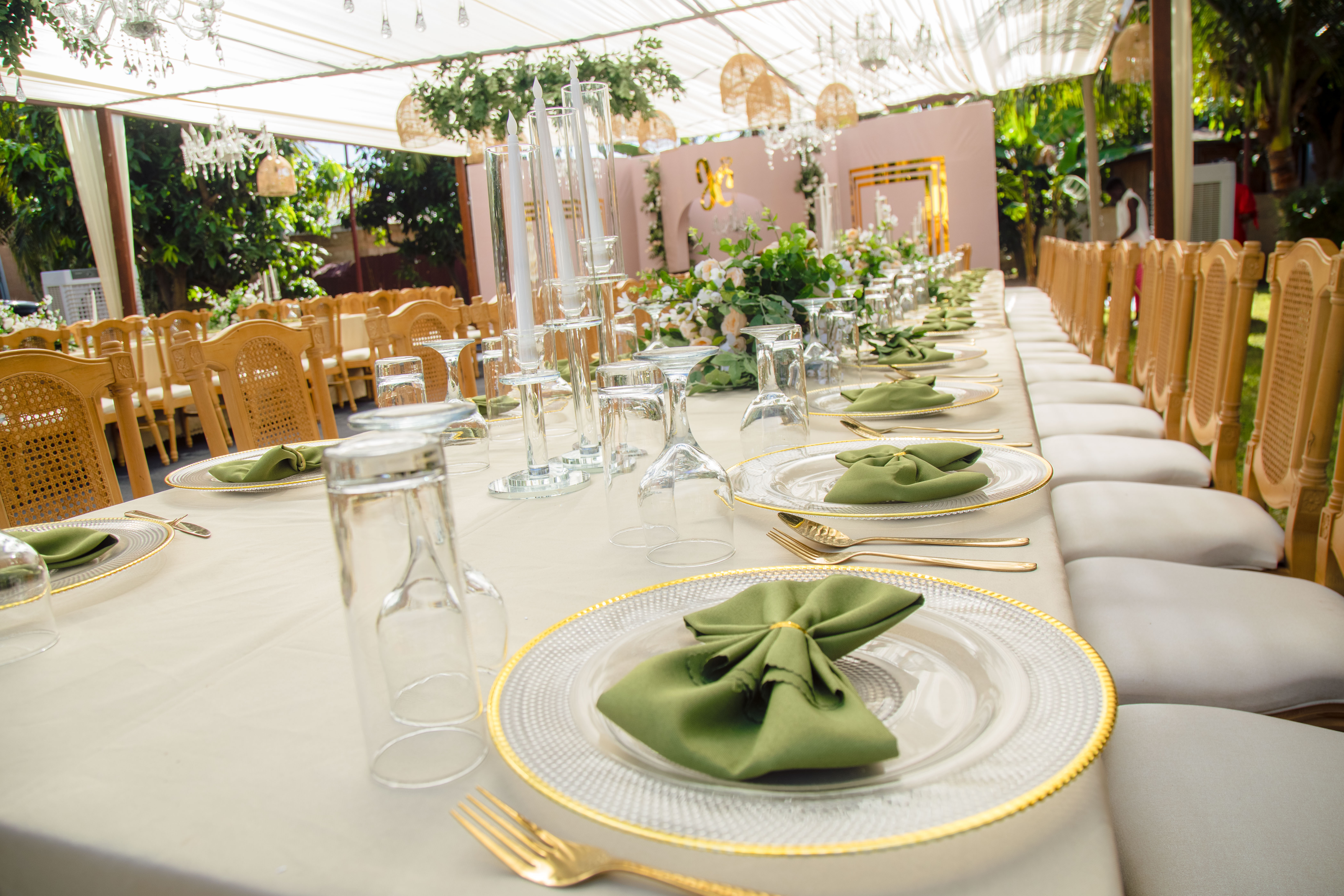 Wedding 02 decor image displaying an alternative view of the table setting with modern accents.